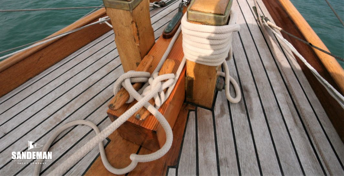 Foredeck details