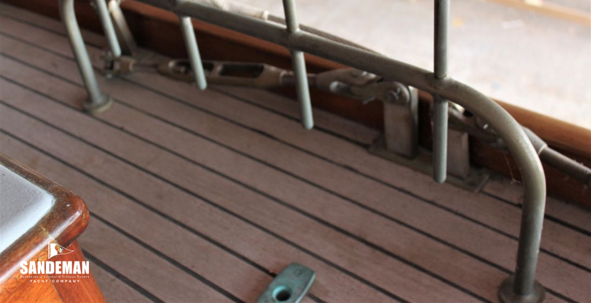 Pin rail