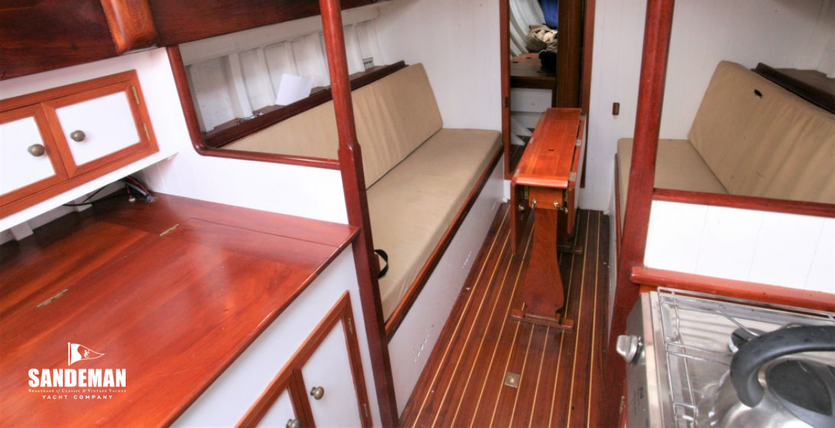 View fwd to port over chart table