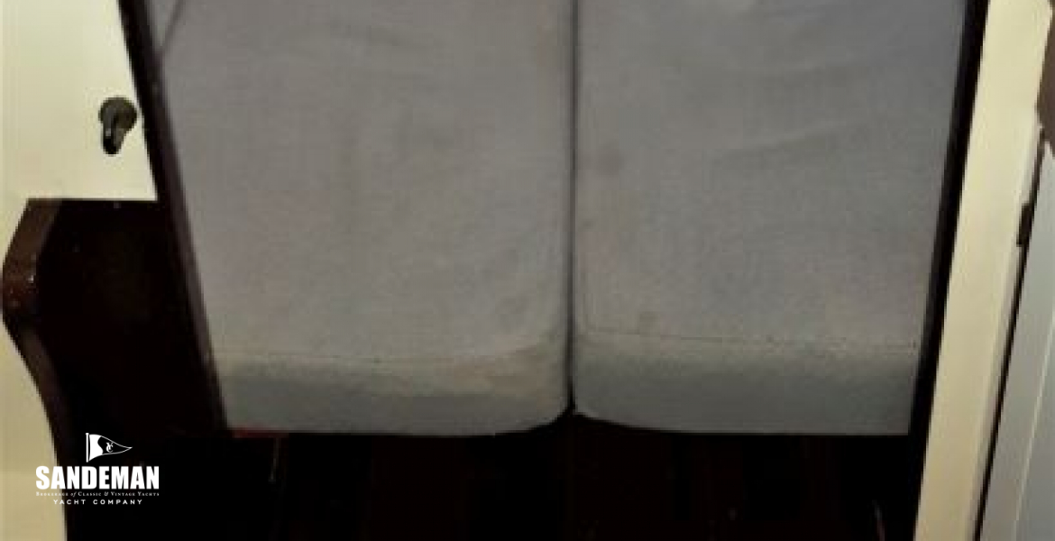 Saloon as double berth