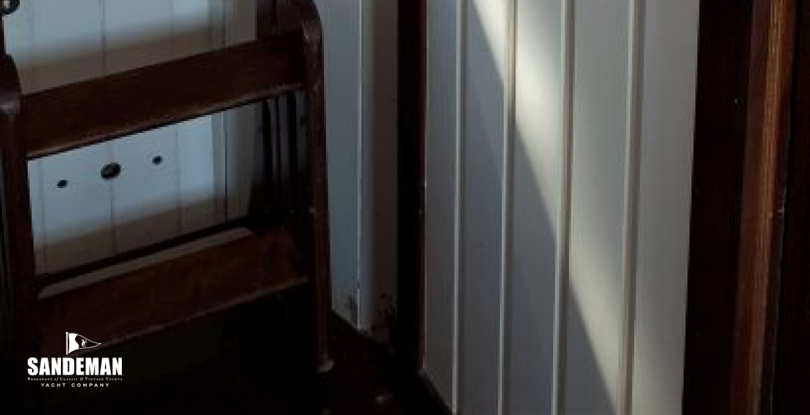 View fwd to forecabin