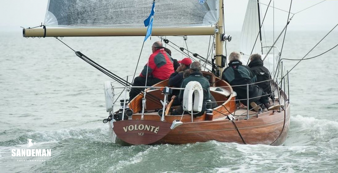 Stbd qtr spinnaker