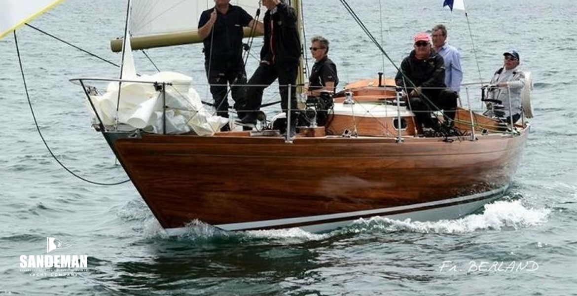 Port bow spinnaker