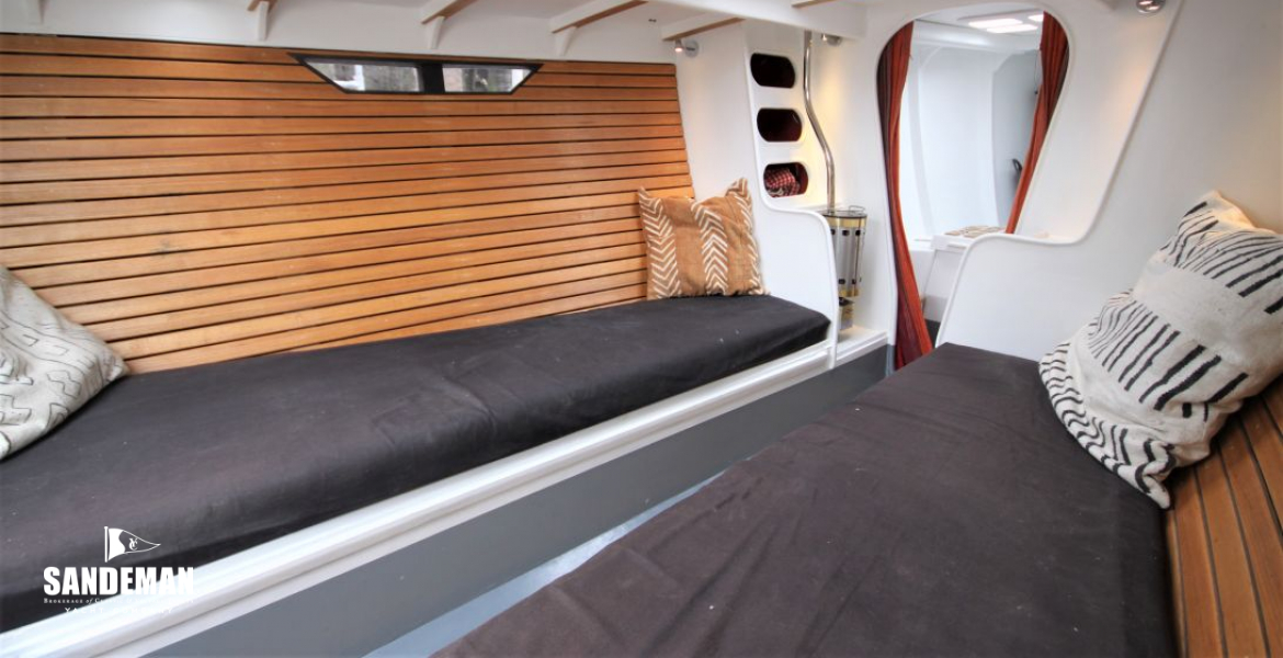 Saloon view to port