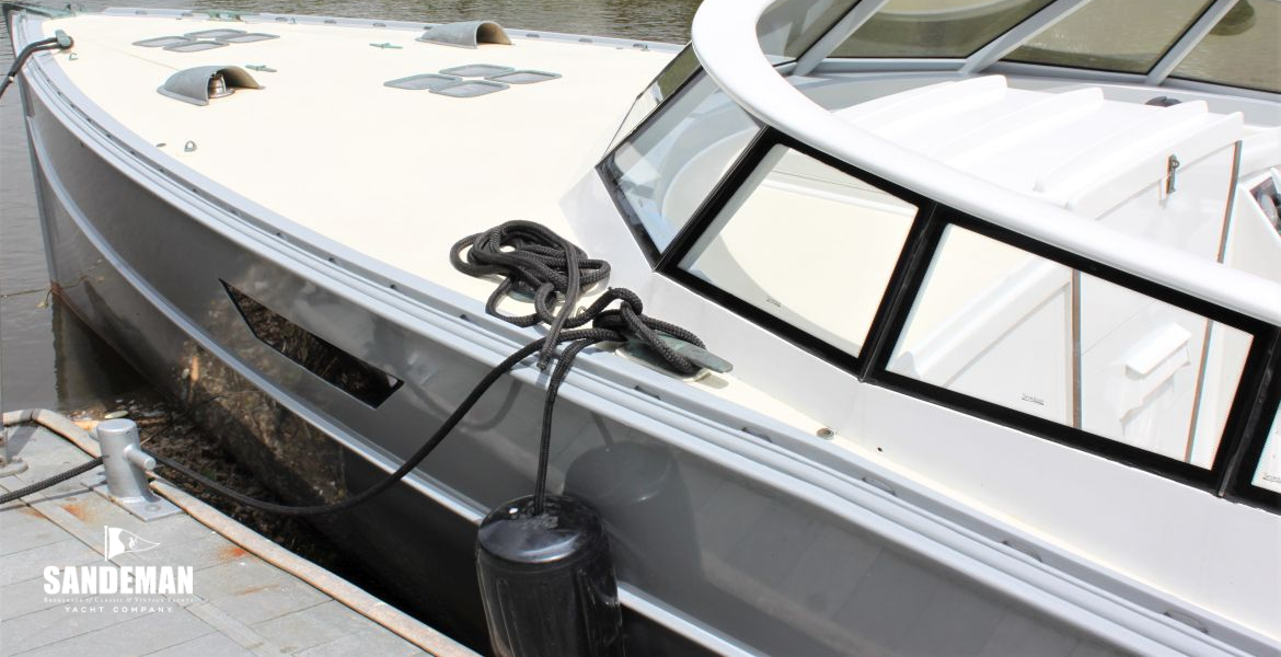 View fwd to foredeck