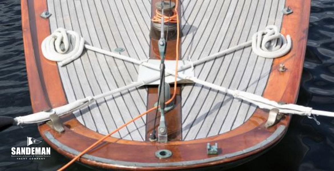 Deck overview from aft