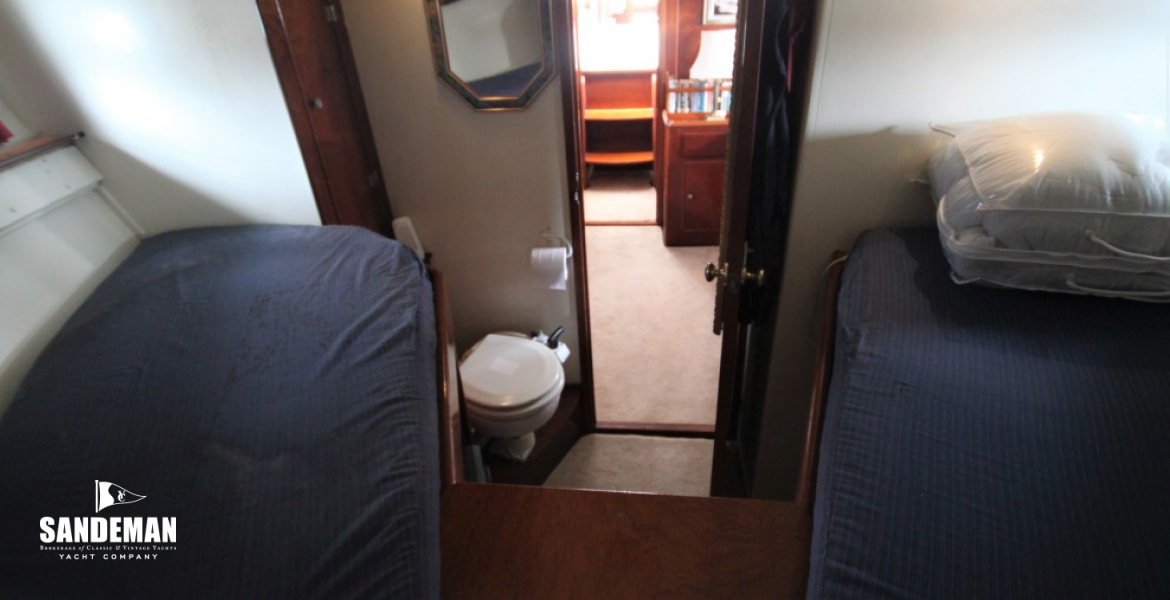 Fore cabin view aft