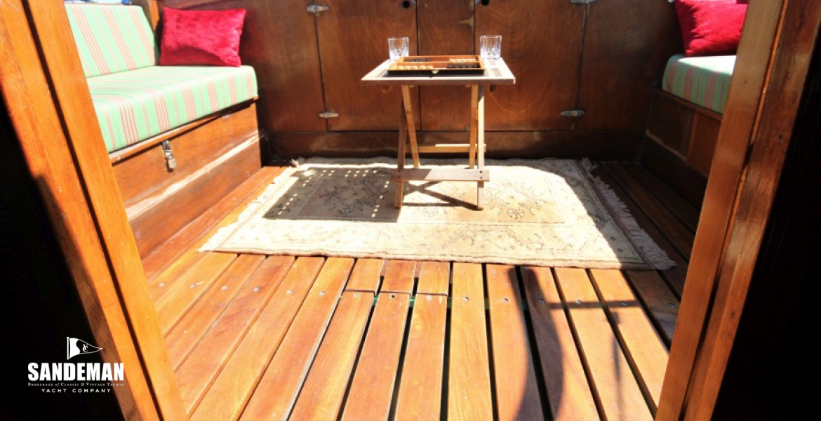 View aft to cockpit from saloon