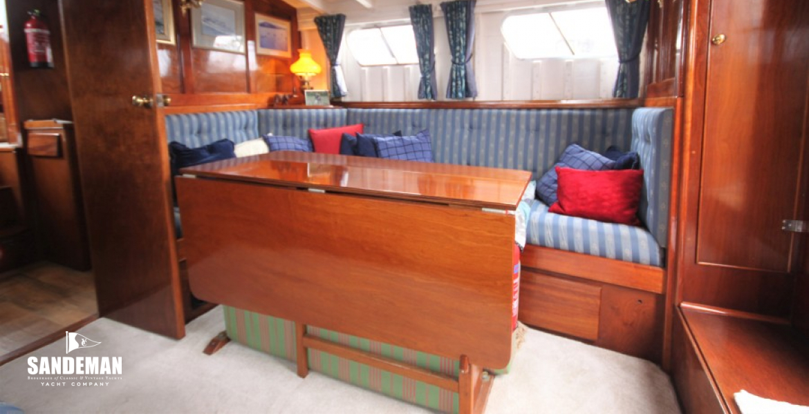 Saloon view to stbd