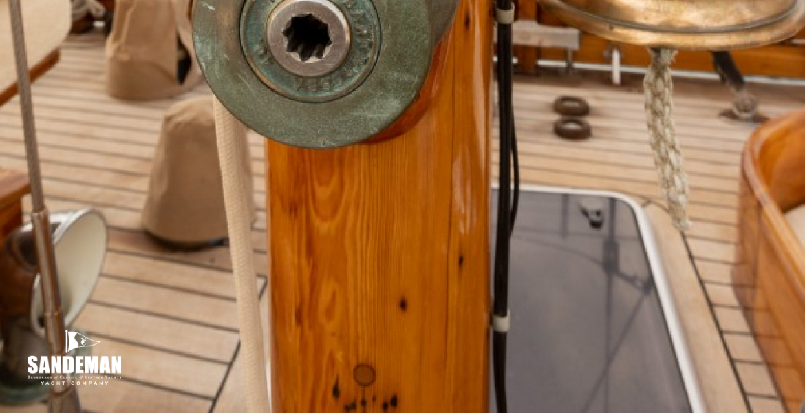 Mizzen mast details