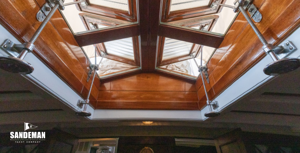 Saloon skylight