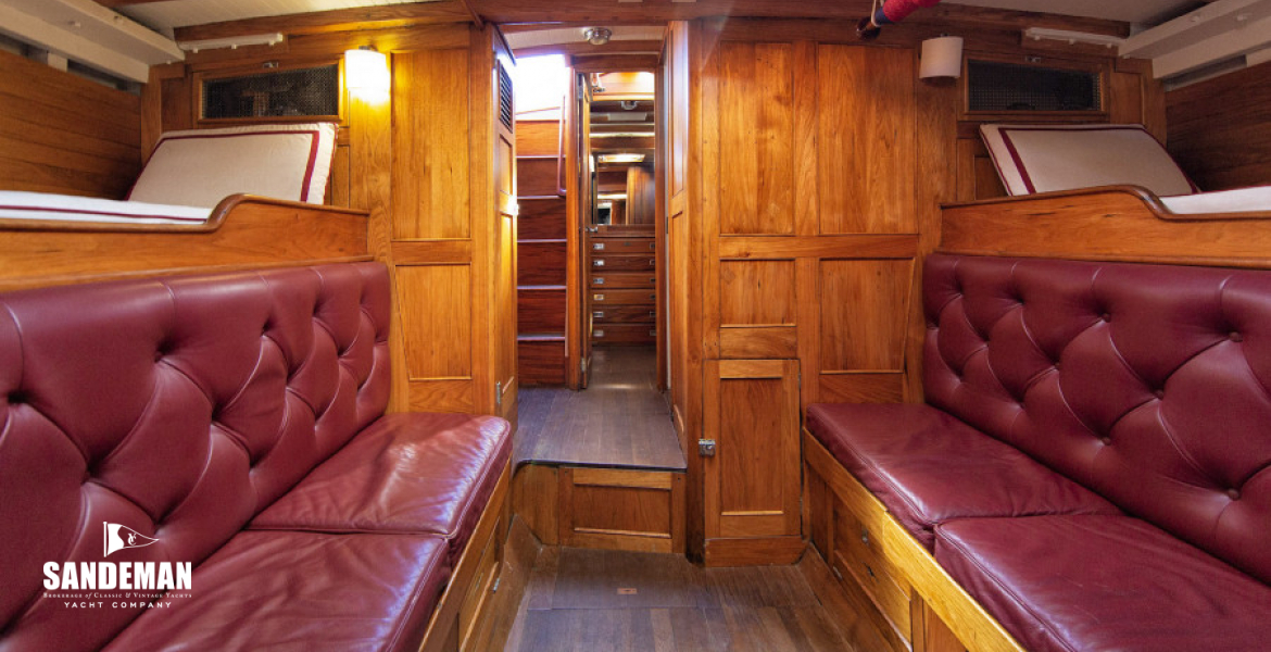 Salon view aft