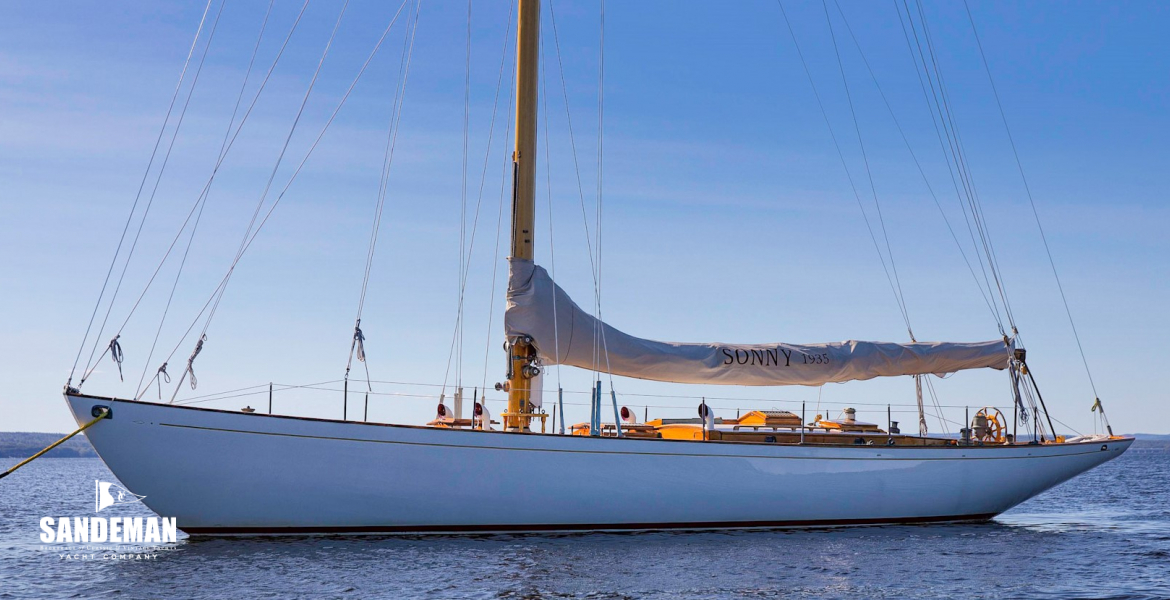 Moored port bow