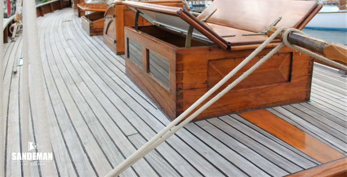 Port side deck view fwd
