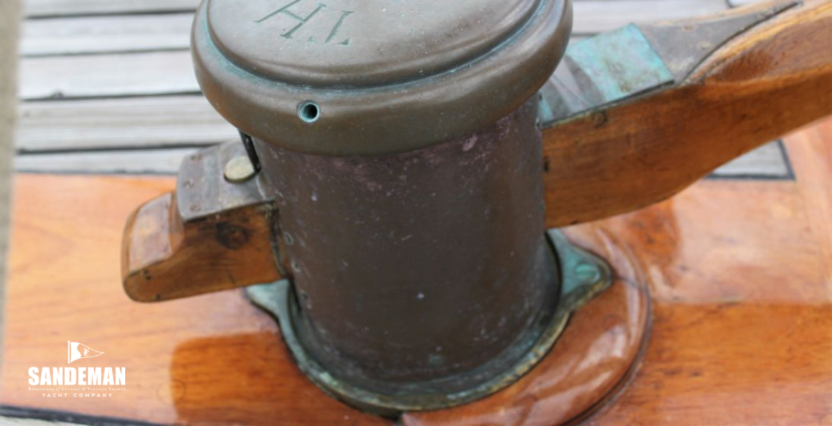 Rudder head