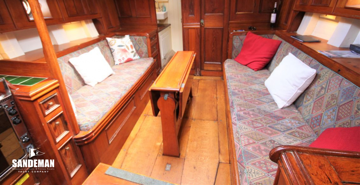 Saloon view fwd