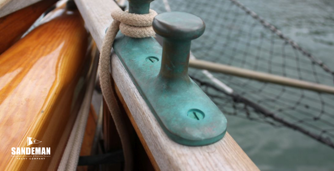 Mooring fairlead