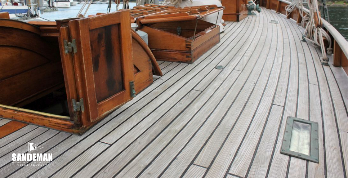 Companionway to accommodation