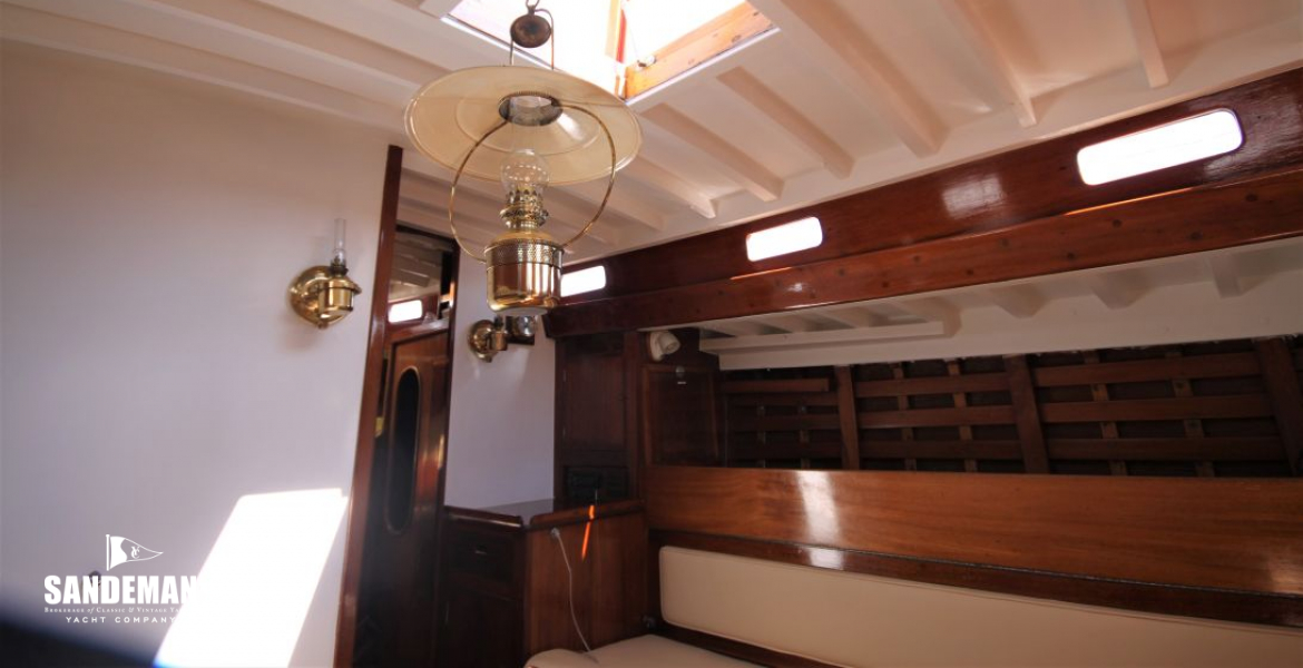 Saloon view fwd to stbd