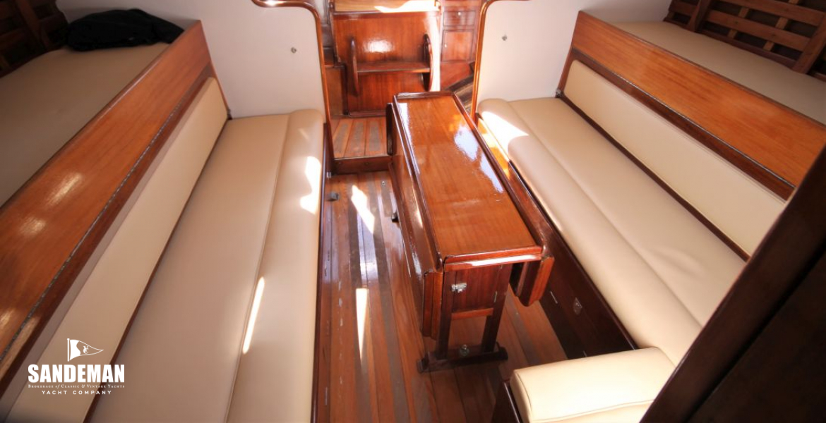 Saloon view aft