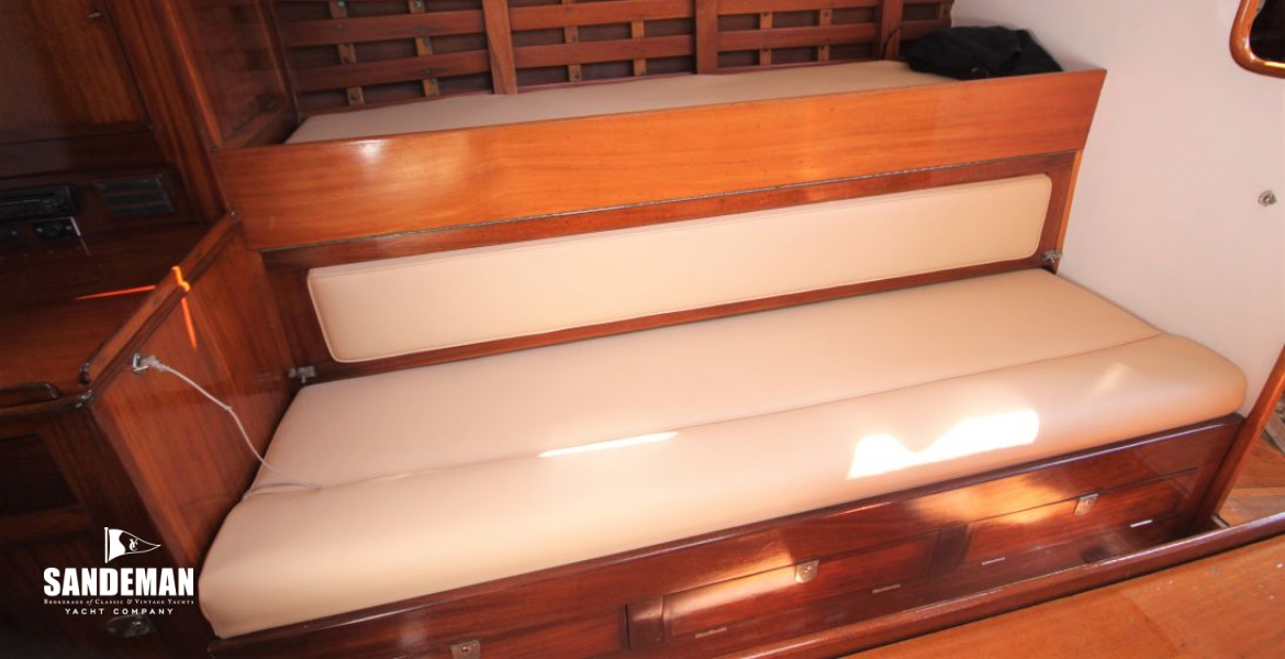 Saloon view to stbd