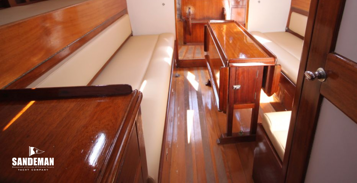 Saloon view aft from from lobby