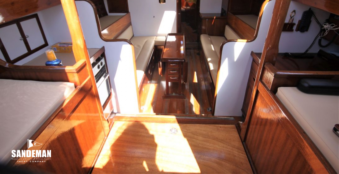 Accommodation overview from companionway