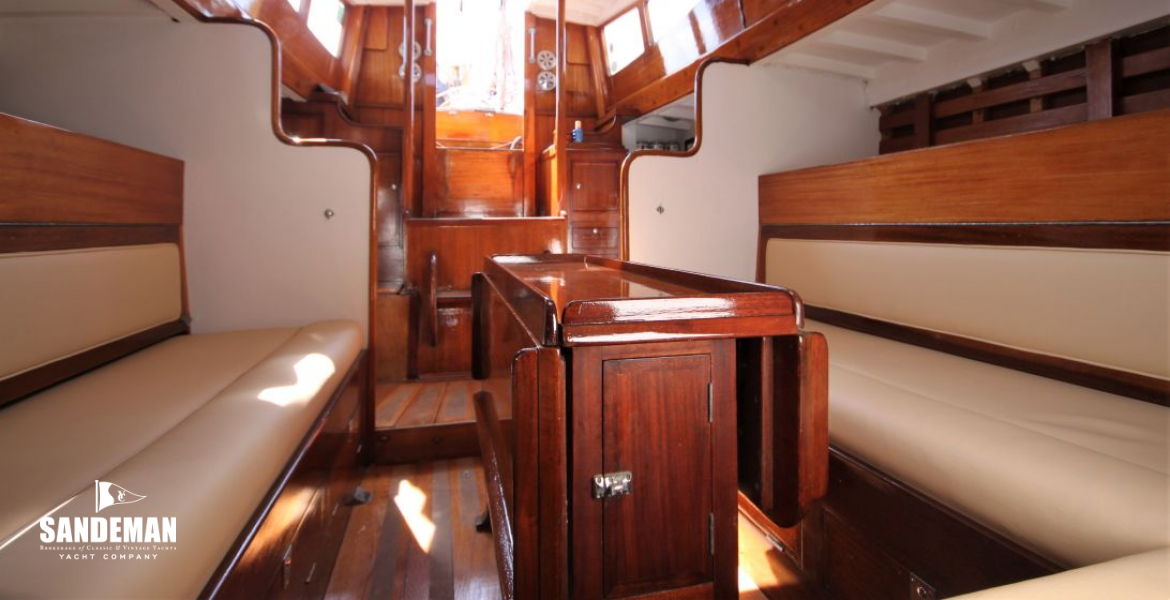 Saloon view aft