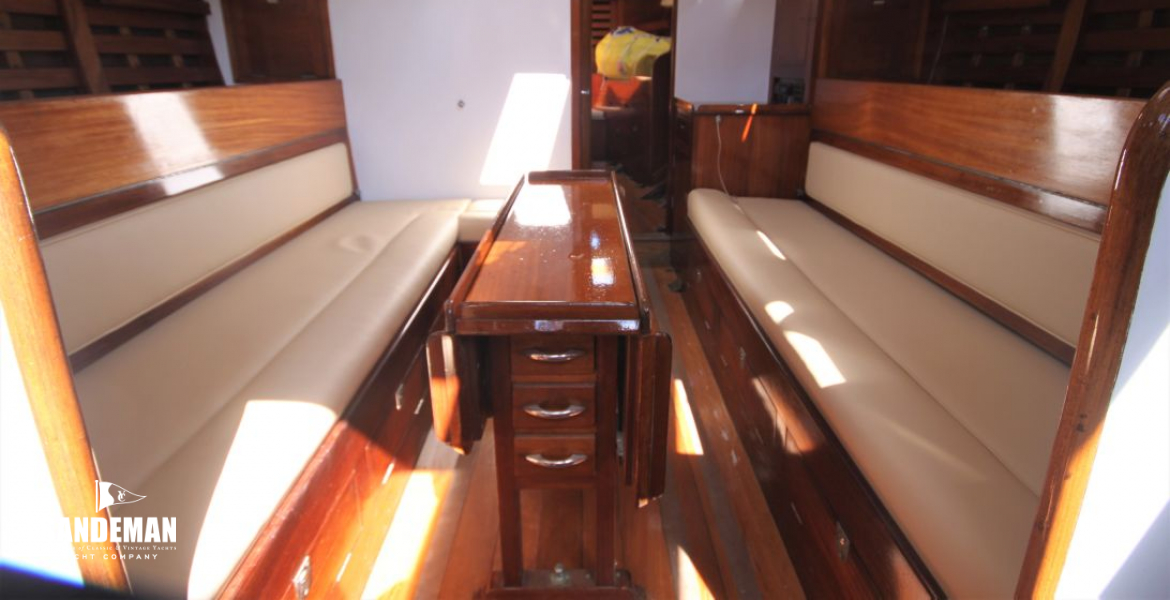 Saloon view fwd
