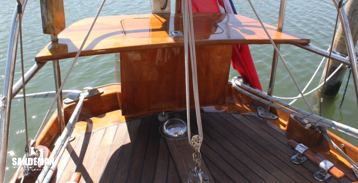Aft deck view aft