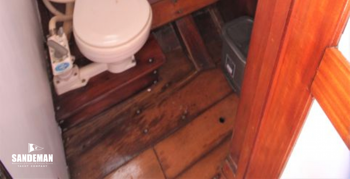 WC Compartment to port