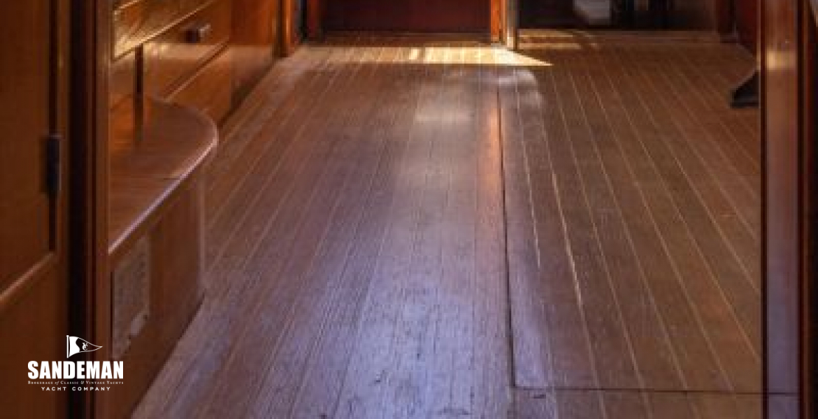 Return to deckhouse view aft