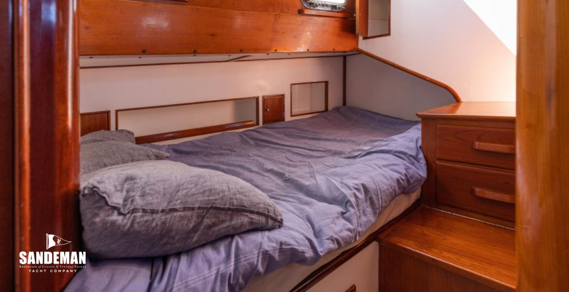 Master cabin double berth to stbd