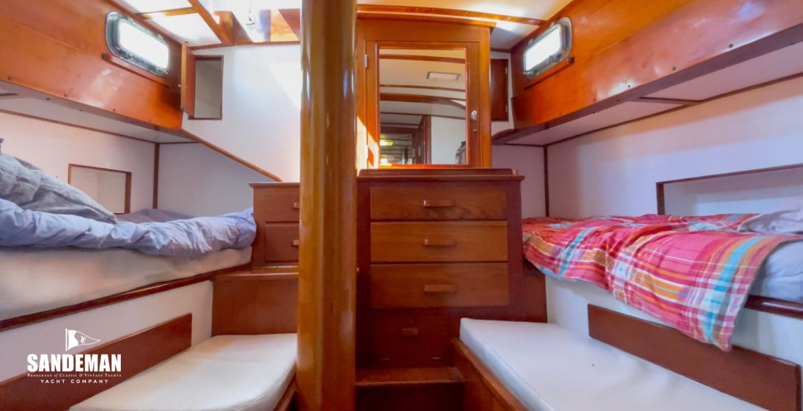 Master cabin view aft