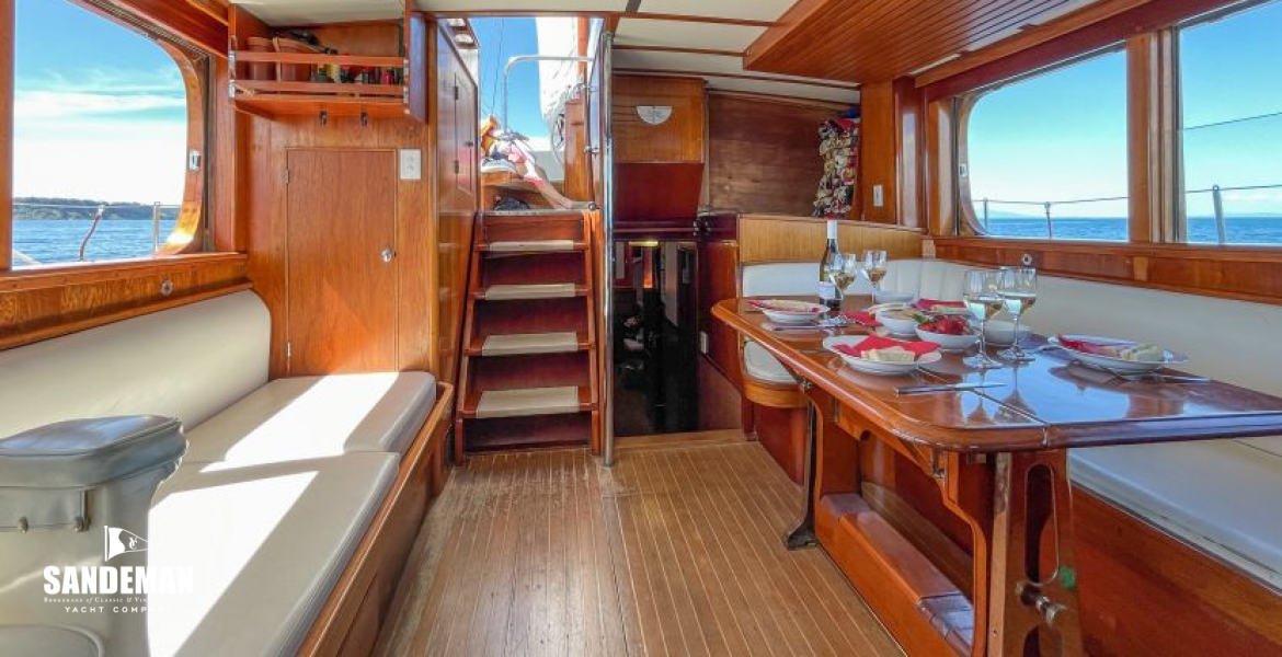 Deckhouse view aft