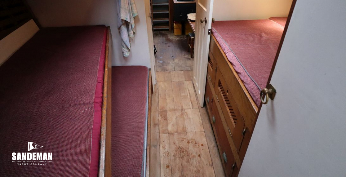 Fore cabin view aft