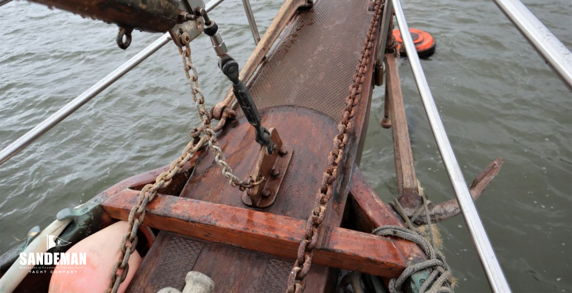 Stemhead and bowsprit details