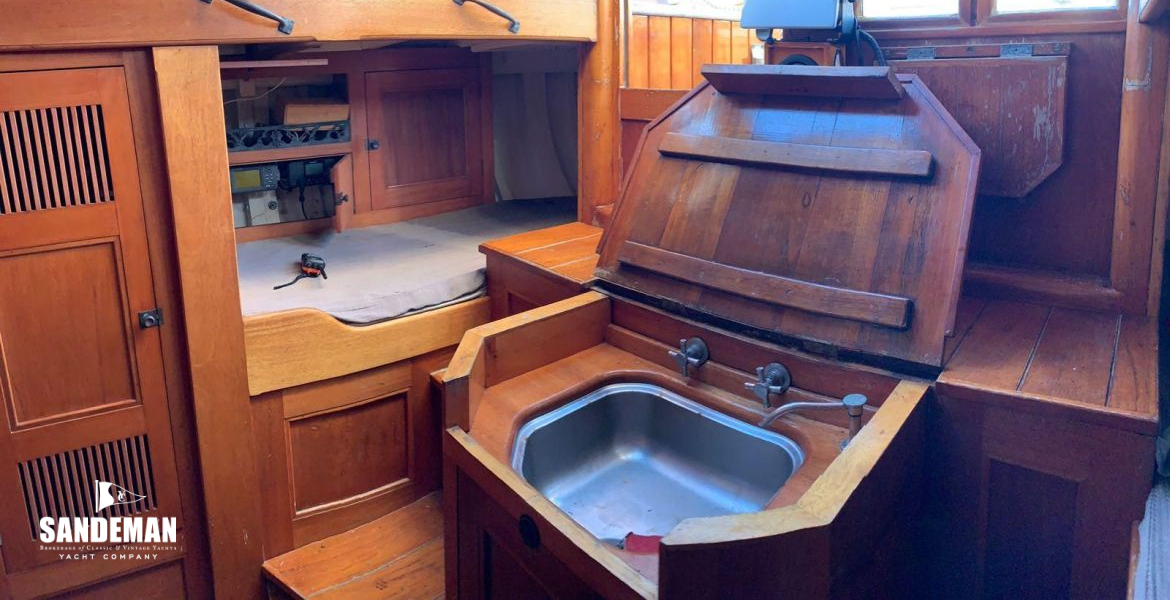 Doghouse Galley sink