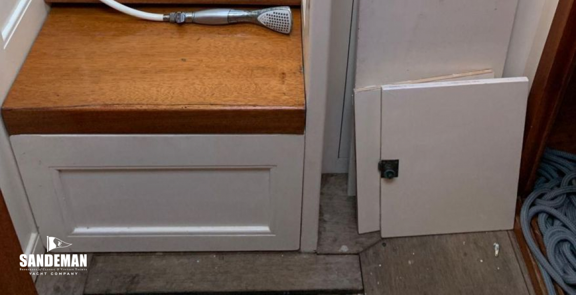 Washroom and stowage