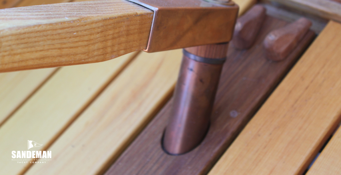 Tiller detail