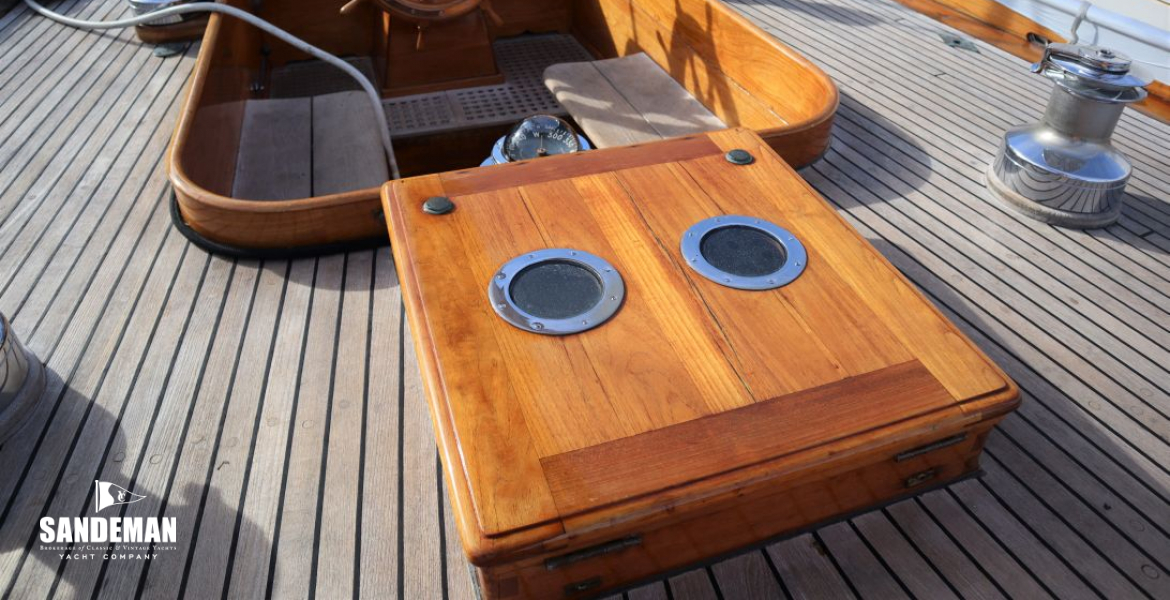 Lazarette hatch and cockpit view aft