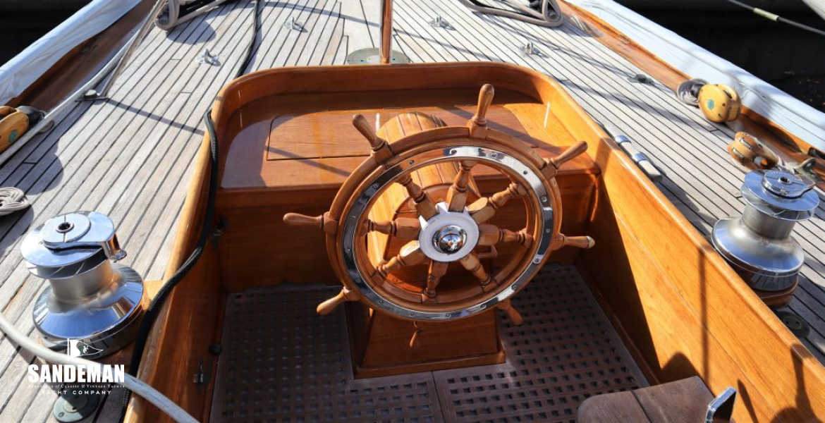 Cockpit view aft