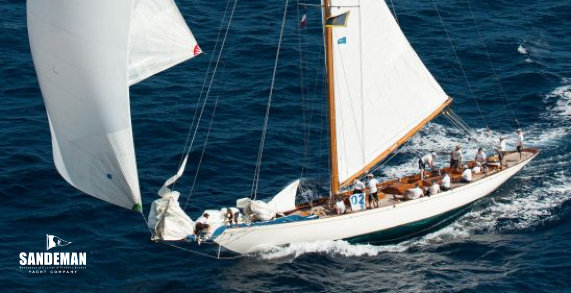 Aerial port bow