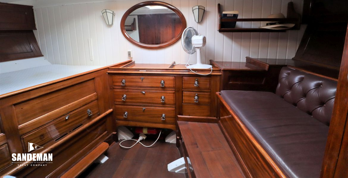 Master cabin view aft