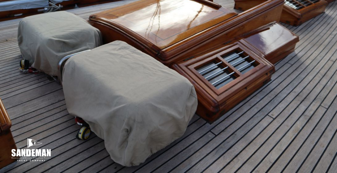 Companionway hatch view aft