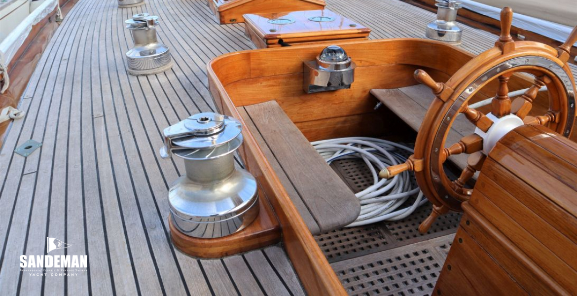 Port side deck view fwd