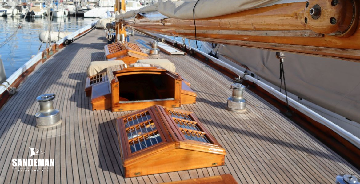 Mid deck view fwd