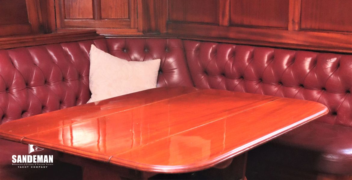 Saloon dining details