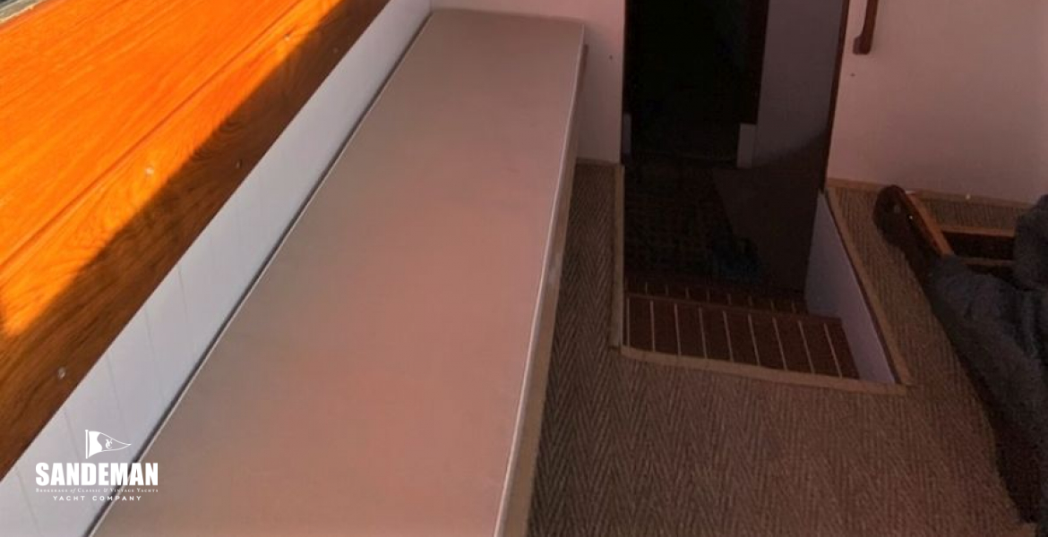Deck saloon view forward