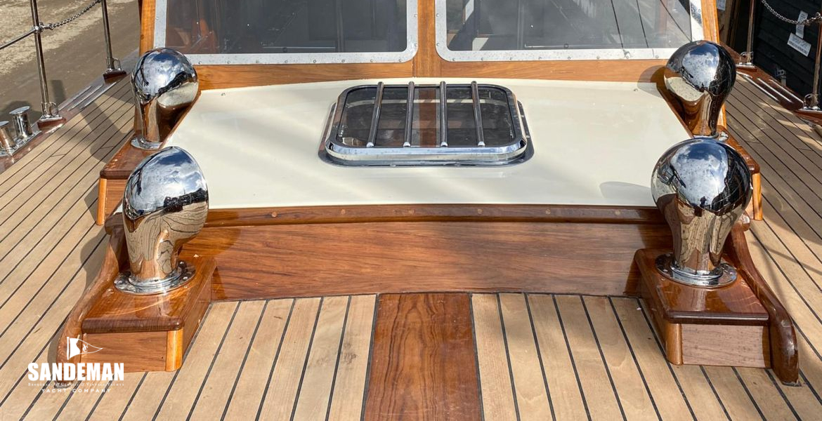 Deck house view aft